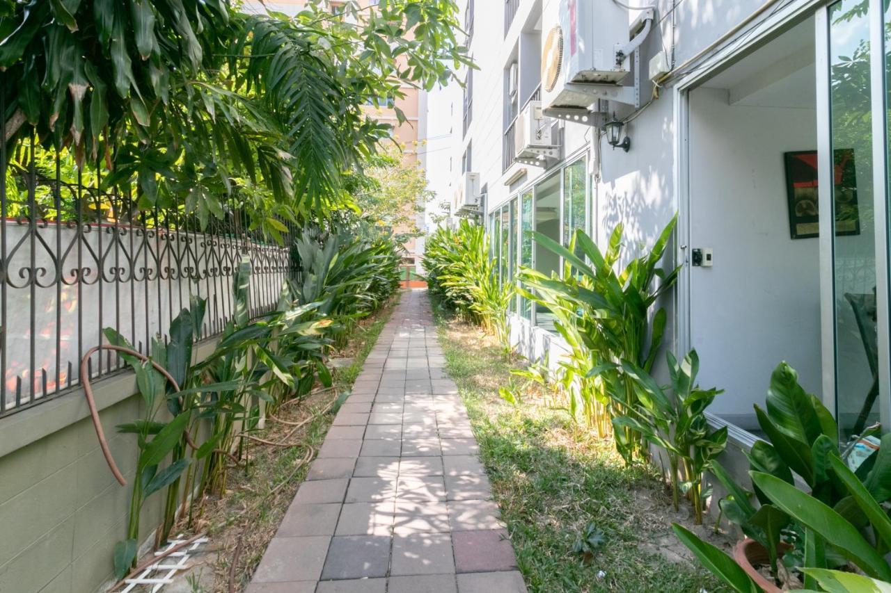 Resortel Lat Phrao 91 Bangkok Extérieur photo